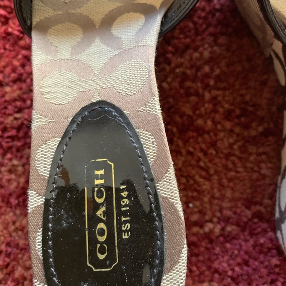 Shoes - Picture 2 of 4